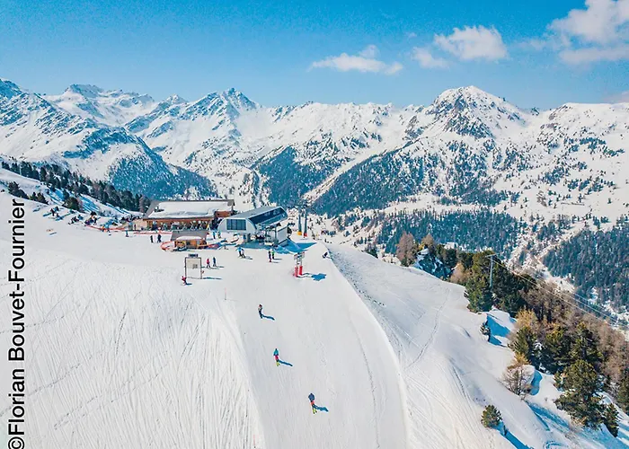 Les Cassis 度假居 *